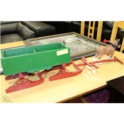 SOLO HORSE AND CARRIAGE