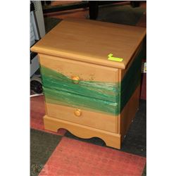 WOODEN 2 DRAWER PAINTED END/NIGHT TABLE