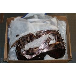 BOX WITH 14 NEW ASSORTED HANDBAGS/PURSES