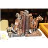 Image 1 : PAIR OF HORSE BOOK ENDS