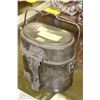 Image 1 : GERMAN ARMY METAL TIN