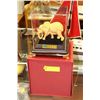 Image 1 : ENCASED ELEPHANT ORNAMENT
