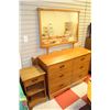 Image 1 : 6 DRAWER DRESSER WITH HEADBOARD AND MIRROR