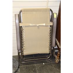 ZERO GRAVITY LOUNGE CHAIR WITH HEAD