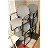 Image 1 : SET OF 4 WAITING ROOM CHAIRS