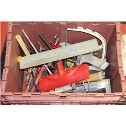 PINK BIN FULL OF DRYWALL & PAINT TOOLS