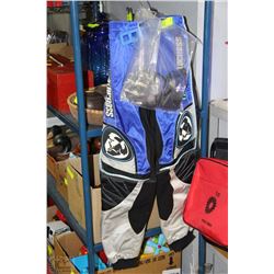 THOR MOTOCROSS PANTS W/RIDING GLOVES -