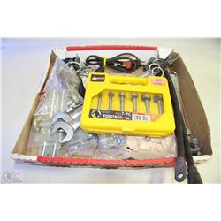 FLAT WITH WRENCHES, FORSTER BIT SET , BISCUITS &