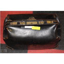ANTIQUE DOCTORS BAG