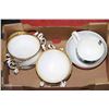 Image 1 : FLAT WITH 8 COLLECTOR TUSCAN SOUP BOWLS (MADE IN