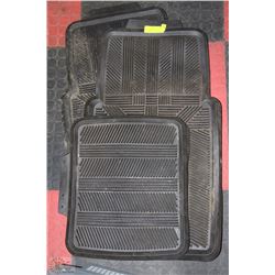 SET OF RUBBER FLOOR MATS - 2 FRONT, 2 REAR