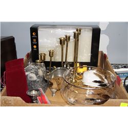 FLAT WITH NEW  FLAMELESS CANDLES, INPIRATIONAL