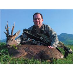 5-day/6-night European Roe Deer for One Hunter and One Observer or Two Hunters