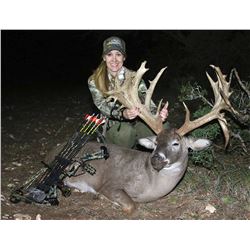 3-day/2-night Texas Whitetail Deer & Exotic Combo Hunt for 2 Hunters & 2 Non-hunters -- $6,000 Credi