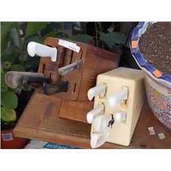 WILTSHIRE STAY SHARP KNIFE BLOCK & KNIVES  + 1 WOOD KNIFE BLOCK AND KNIVES