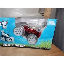 REMOTE CONTROL LUNAR STUNT CAR