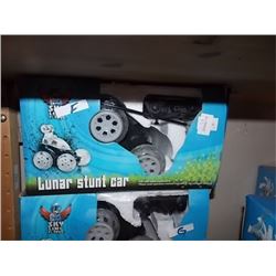 REMOTE CONTROL LUNAR STUNT CAR