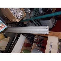 LIGHT FIXTURE WITH 24" BULBS