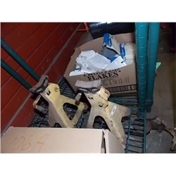 CAR JACKS - 2 TTL
