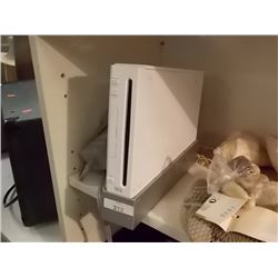 WII CONSOLE WITH CORDS