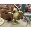 Image 1 : CONCRETE EAGLE STATUE