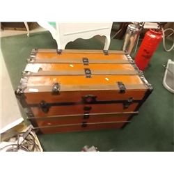 TRUNK - WOOD SLAT STEAMER TRUNK - CIRCA 1930 FLAT TOP