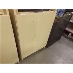 GOLF CLUB STORAGE UNIT