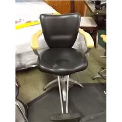 MODERN HYDRAULIC SALON CHAIR - BLACK