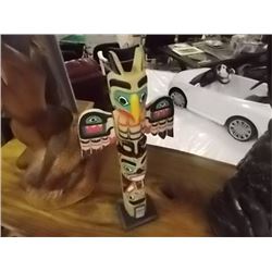 UNIQUE HAND CRAFTED FIRST NATIONS  TOTEM POLE WITH WINGS - 21"  H - RETAIL $200
