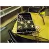 Image 2 : DEFIBULATOR WITH CARRY CASE