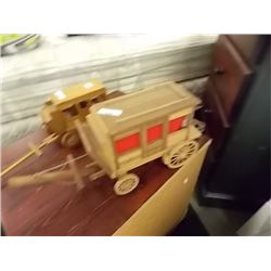 CARRIAGE WITH RED LIGHT AND WINDOWS