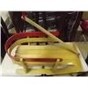 Image 1 : WOODEN SLED WITH HANDLE