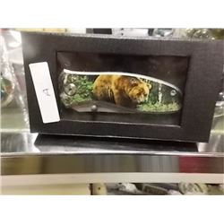 KNIFE IN BOX - BEAR