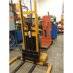 Big Joe  model 1518 electric walk behind lift capacity 1500 LBS