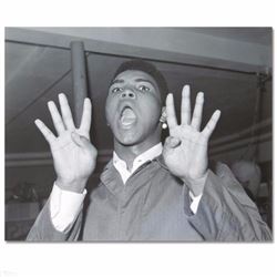 Muhammad Ali! Licensed Photograph of the Heavyweight Champ!-#2807