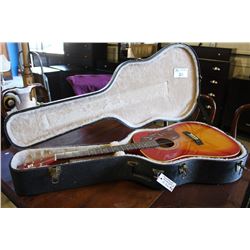 TRADITIONAL HUMMINGBIRD GUITAR WITH HARDSHELL CASE