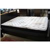 Image 2 : QUEEN SIZE SEALY MATTRESS