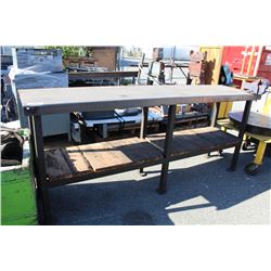 STEEL TABLE WITH VICE