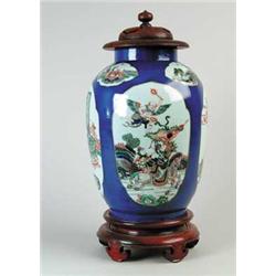 19TH CENTURY ANTIQUE CHINESE BLUE URN