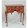 Image 1 : TIGER MAPLE QUEEN ANNE STYLE DRESSING TABLE