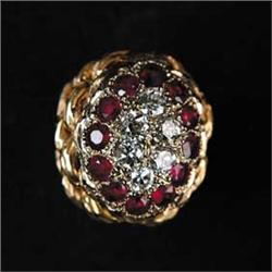 DIAMOND AND RUBY 18KT GOLD RING