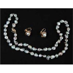 TAHITIAN BLACK PEARL NECKLACE AND EARRING SET