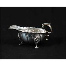 ENGLISH STERLING SAUCE BOAT