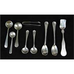 LOT OF EIGHT SALT SPOONS AND ONE MINIATURE TONGS