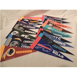 32 NFL MINI PENNANTS FOOTBALL LEAGUE TEAMS