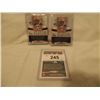 Image 2 : 3 FOOTBALL CARDS FAVRE BRADY TOPPS GOLD LABEL MORE