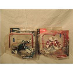 2 MCFARLANE NHL HOCKEY FIGURES NIB