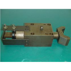 Pneumatic Clamp, Double Action with Proximity Sensors