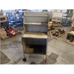 33  x 20  x 58  Metal Rolling Work Cart