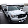 Image 2 : 2005 FORD F-150 XLT TRITON, 2 DOOR PU, WHITE, VIN # 1FTRF12W05KD78232